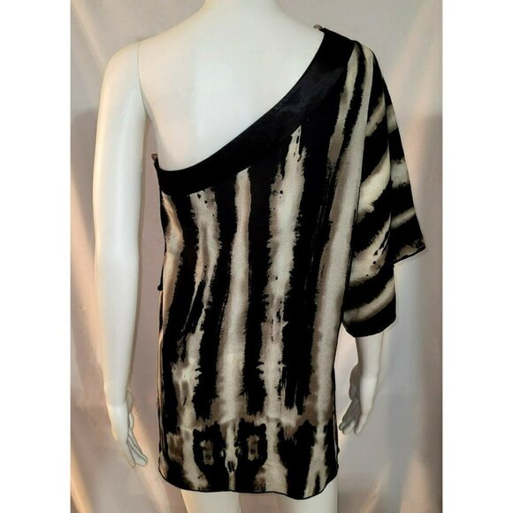 XXI One Shoulder Blouse - Size Medium - Picture 4 of 9